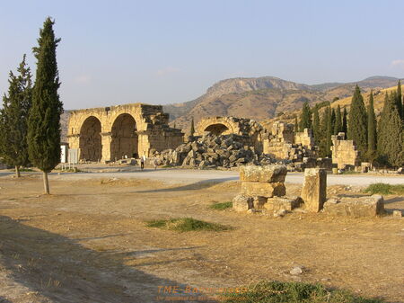 Ruinen des antiken Kurorts Hierapolis